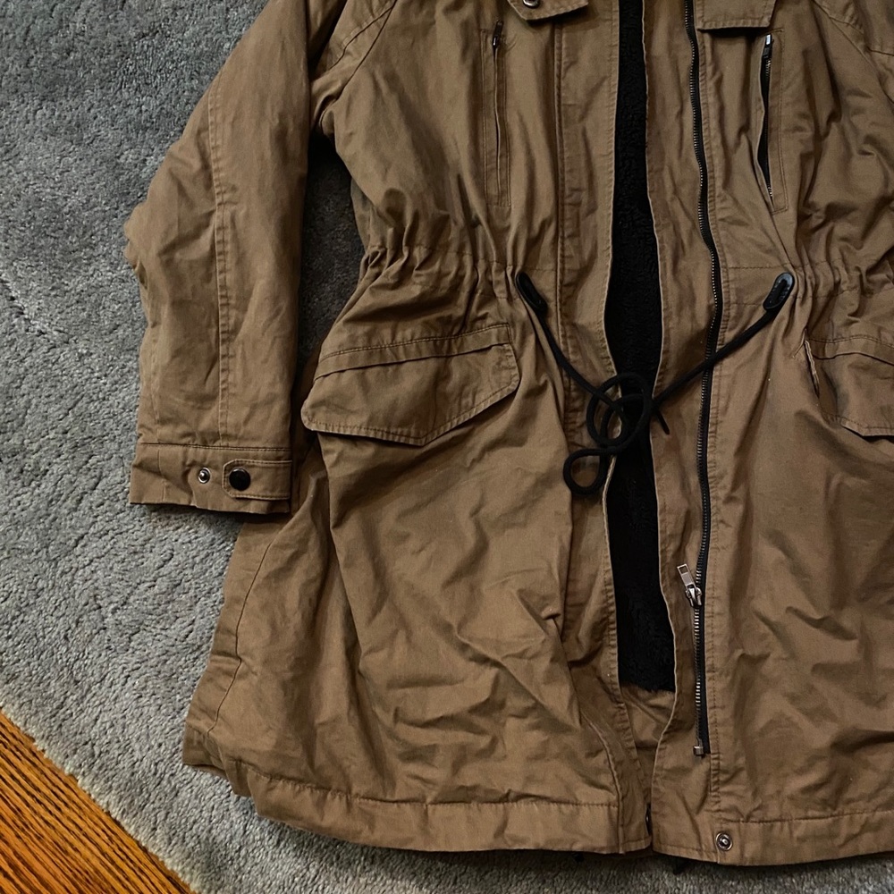brown jacket - Picture 5 of 7